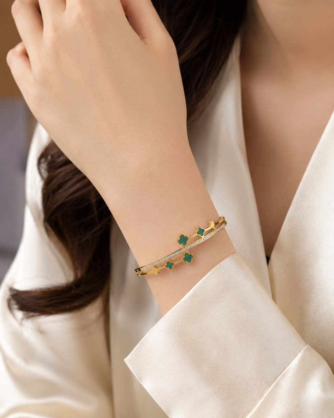 Elegant Clover Crystal Gold Bracelet