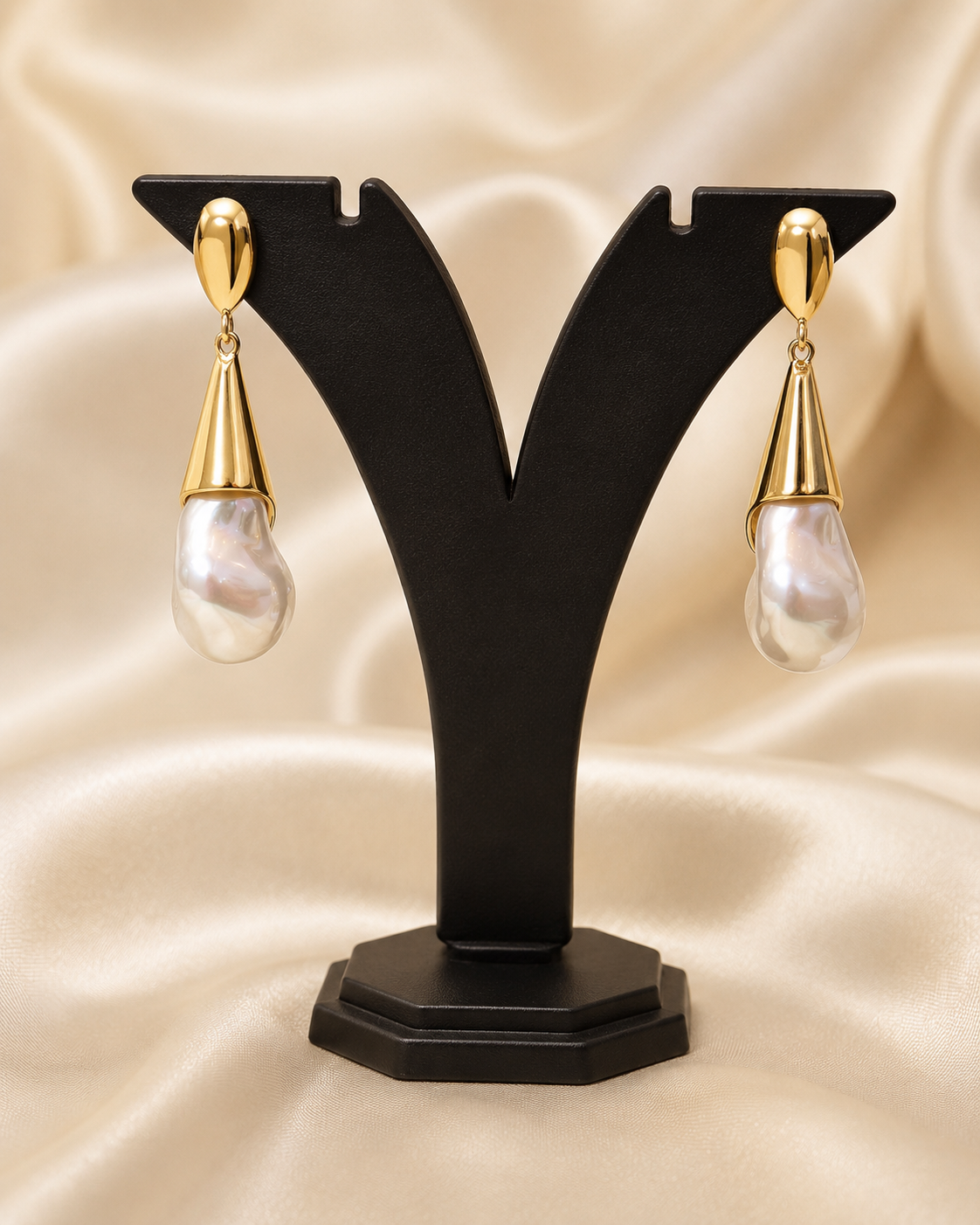 Golden Pearl Luxe Drop Earrings