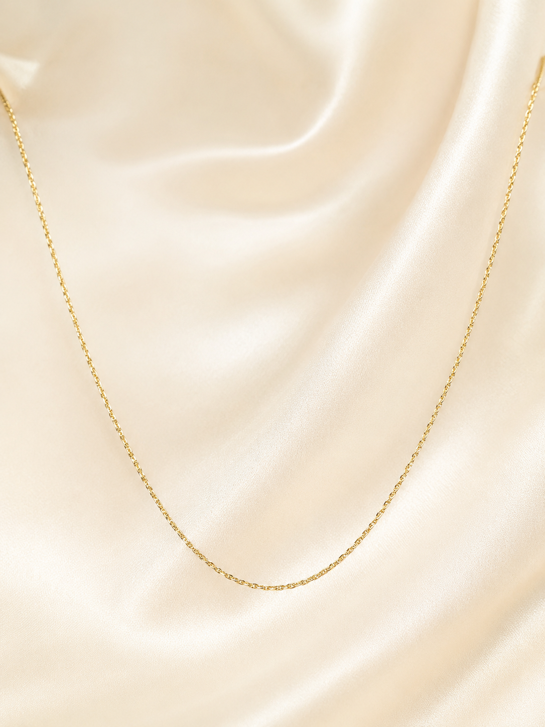 Minimal Gold Chain Necklace
