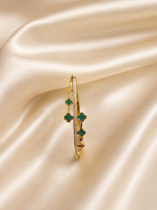 Elegant Clover Crystal Gold Bracelet