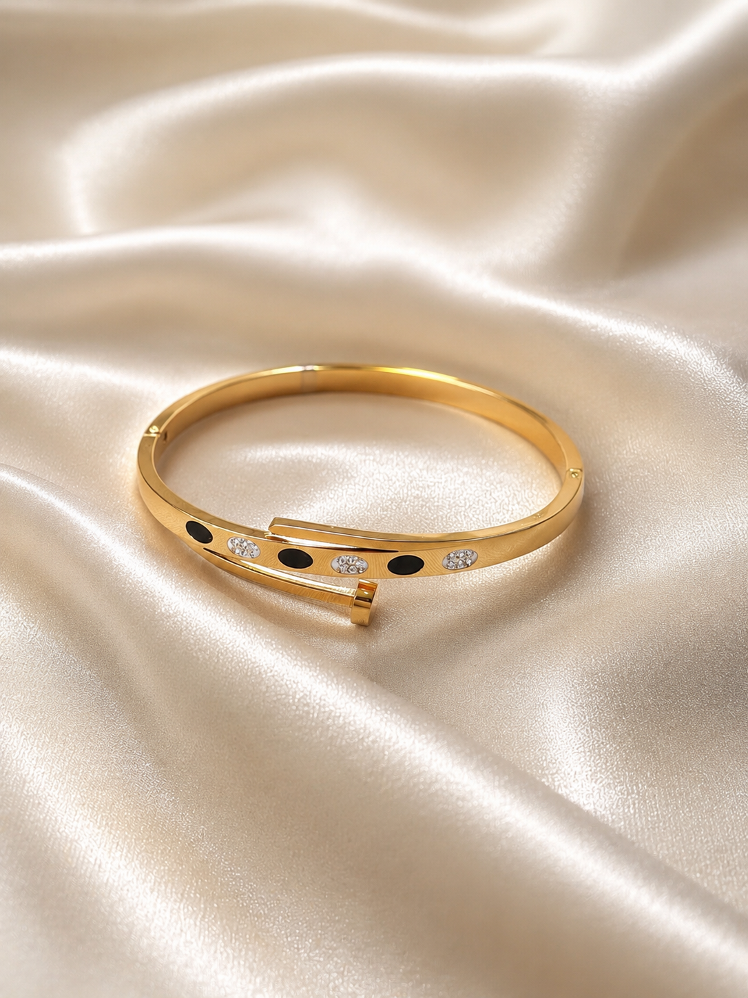 Elegant Crystal Nail Design Gold Bracelet