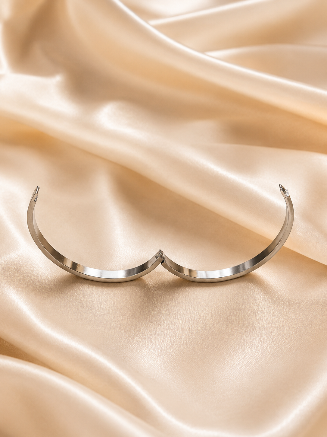 Silver Engraved Minimalist Bangle Bracelet