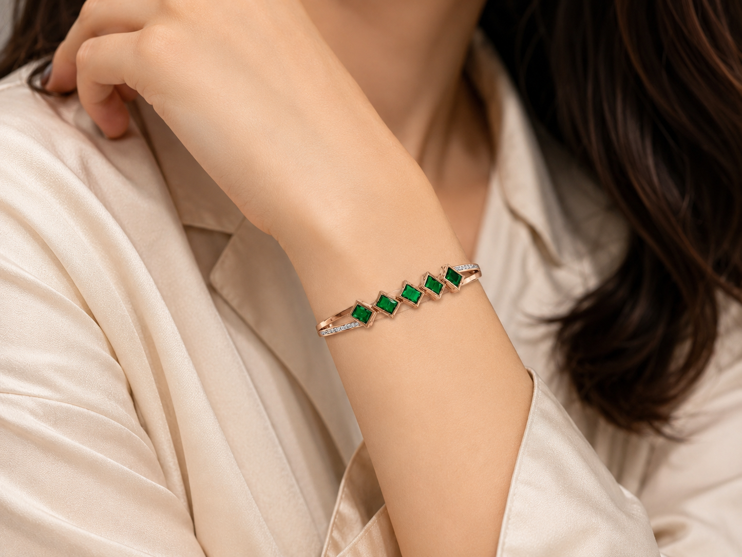 Emerald Grace Designer Kada