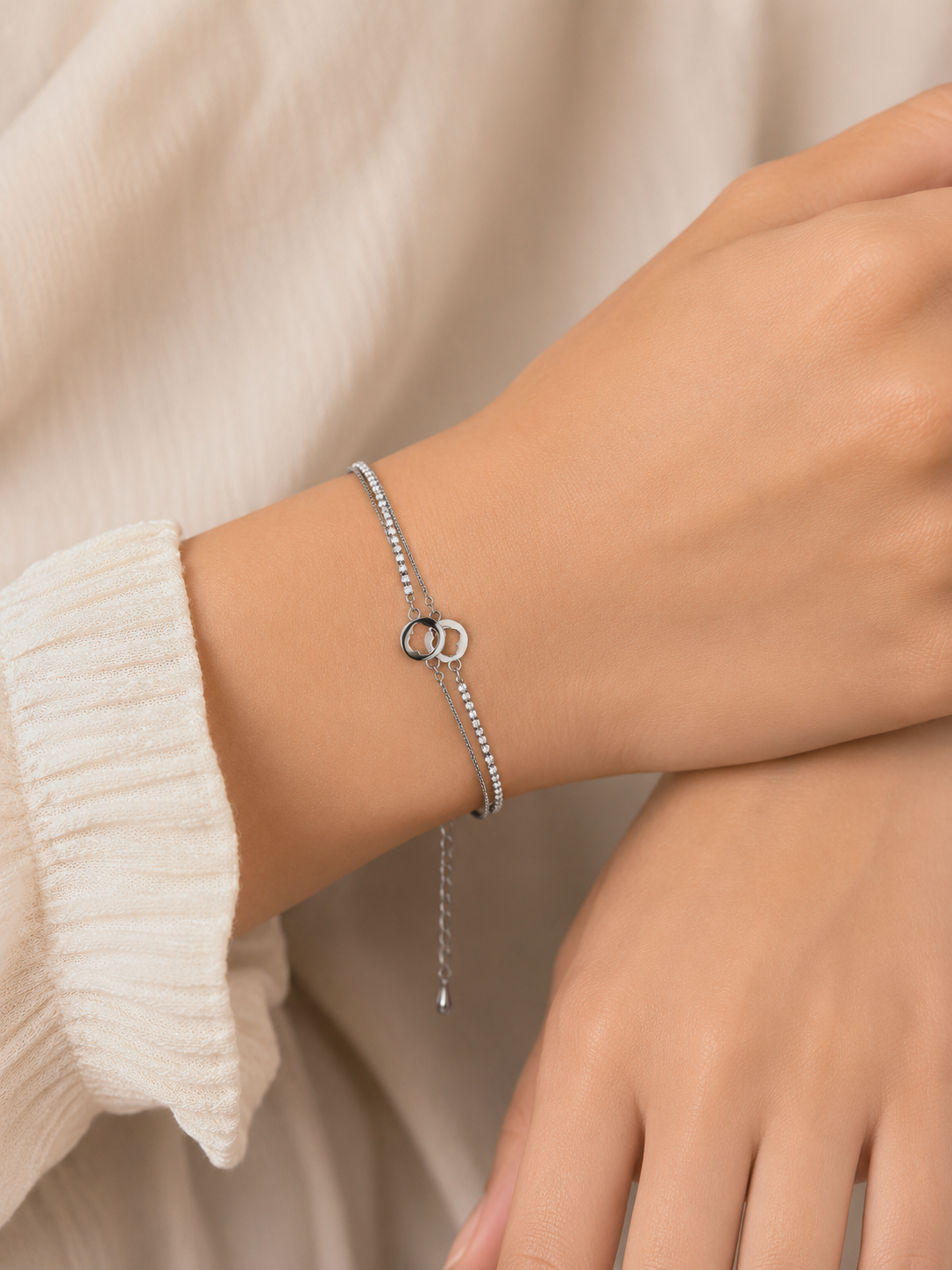 Minimal Clover Crystal Bracelet