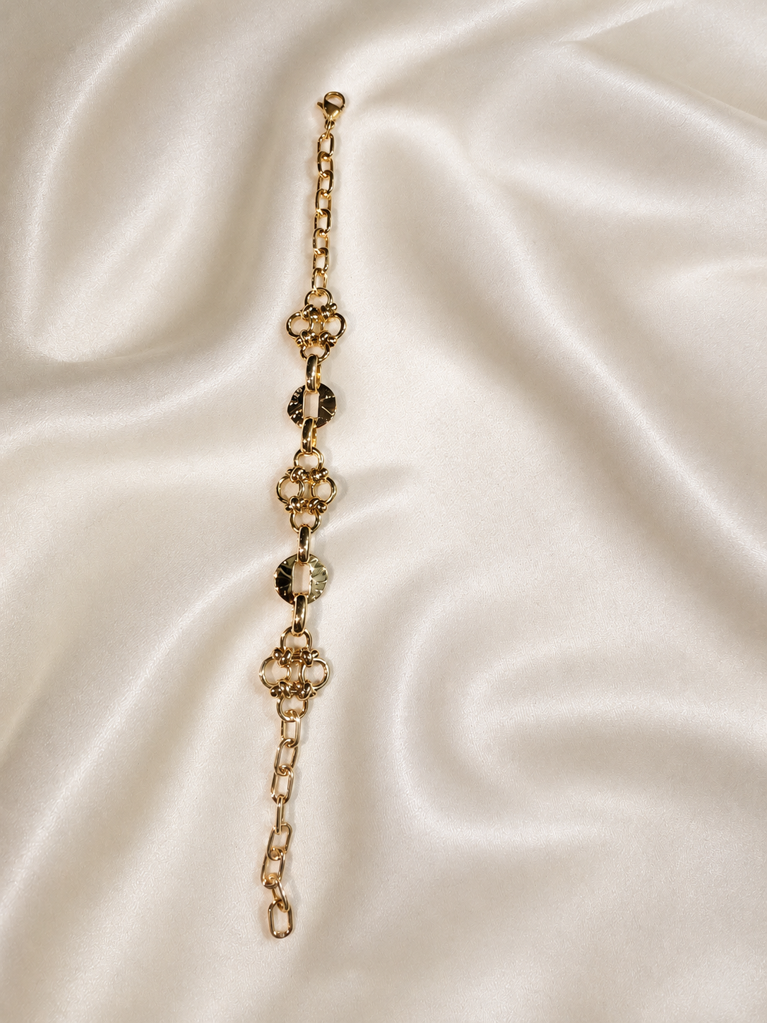 Luxury Gold Clover Chain Bracelet